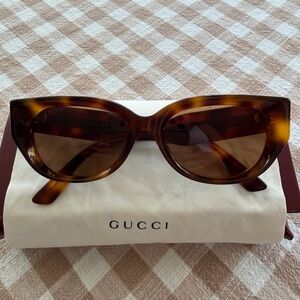 Gucci Women's Brown Sunglasses